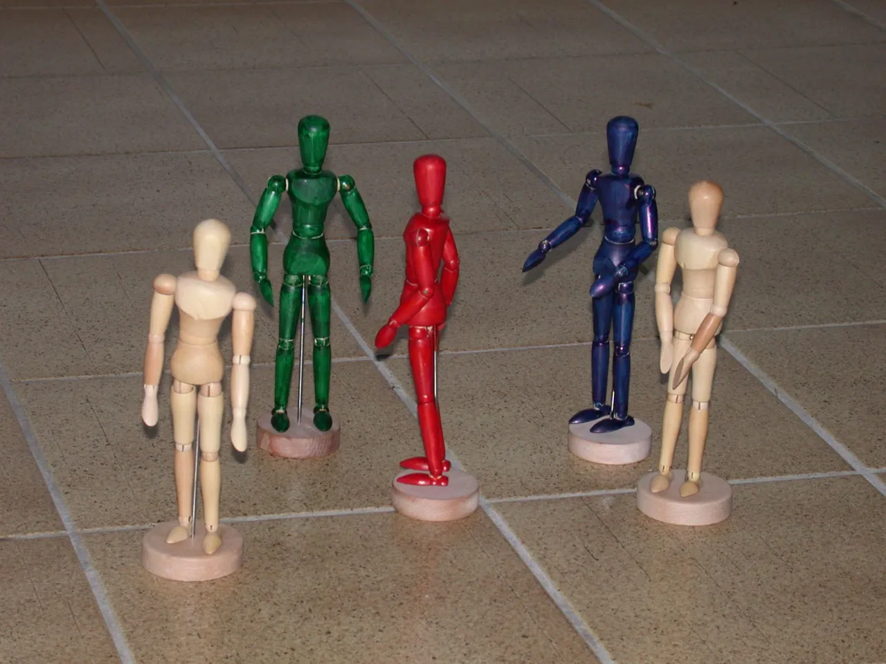 Holzfiguren für Aufstellungen auf dem Boden